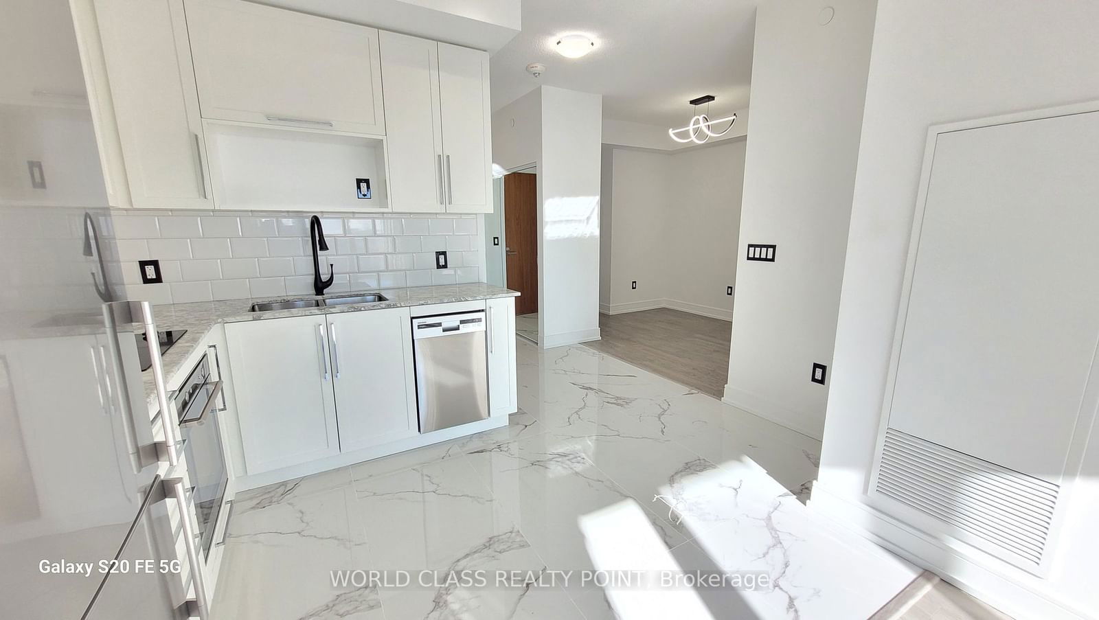 275 Village Green Sq, unit 3124 for rent