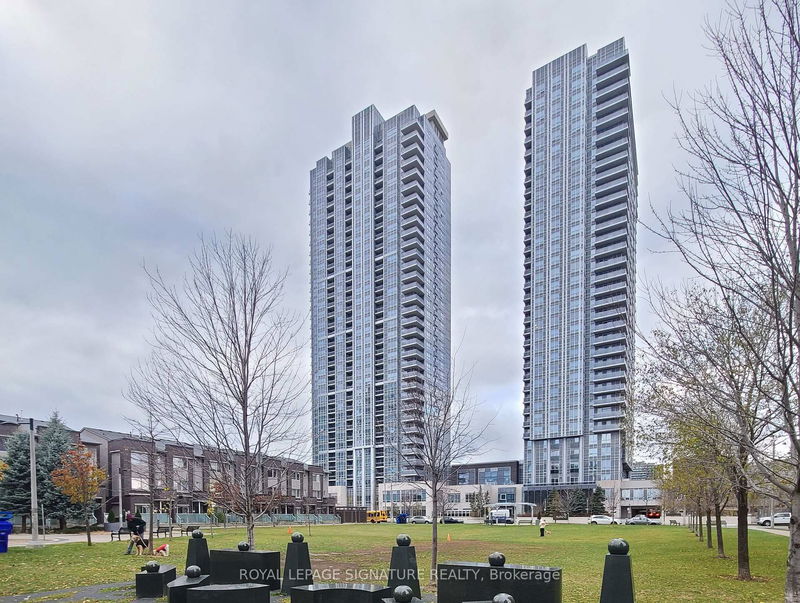 275 Village Green Sq, unit 1223 for sale