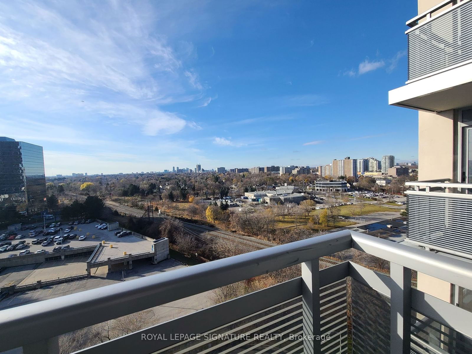 275 Village Green Sq, unit 1223 for sale