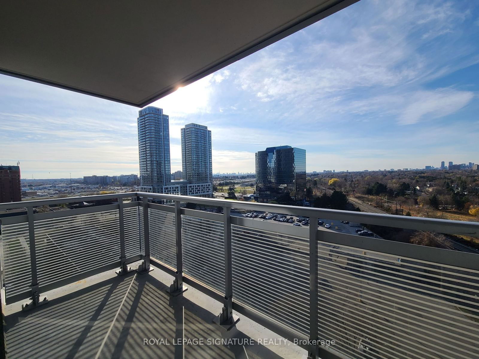 275 Village Green Sq, unit 1223 for sale