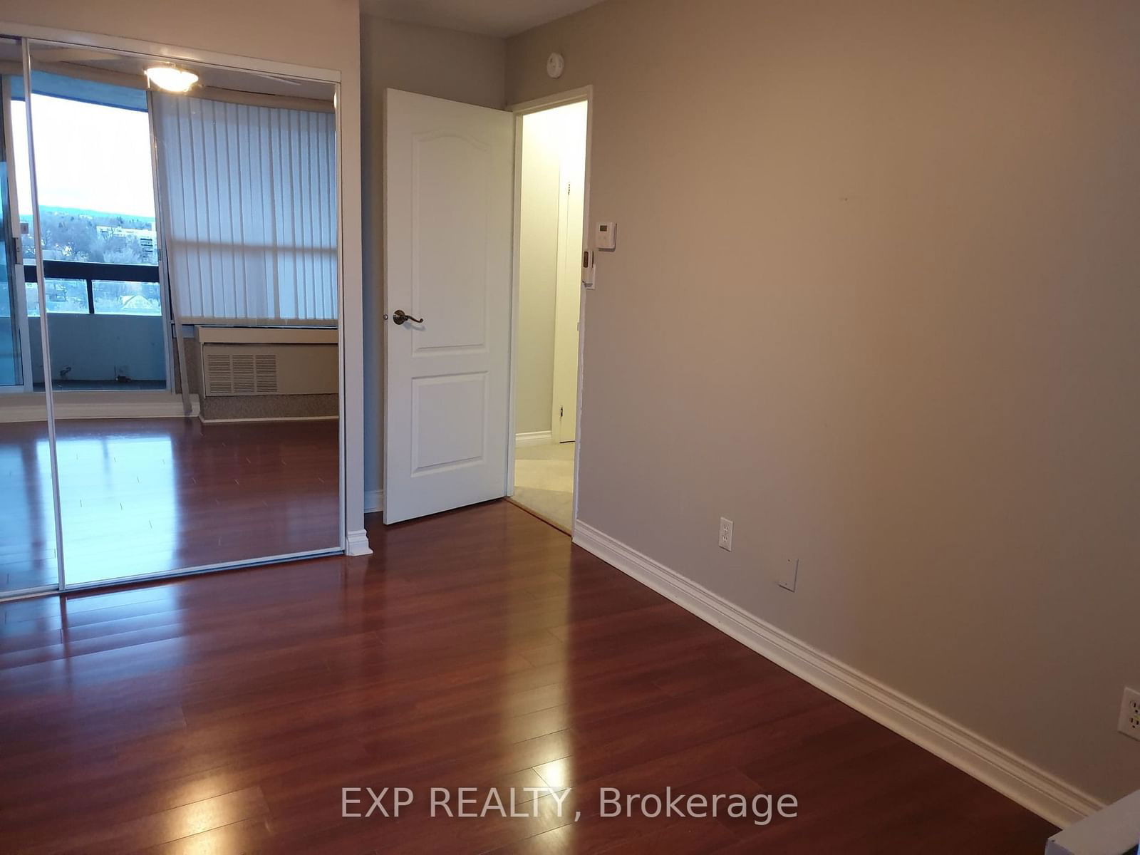 55 William St E, unit 1205 for rent