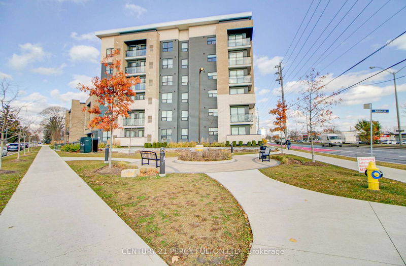 1 Falaise Rd, unit 501 for sale