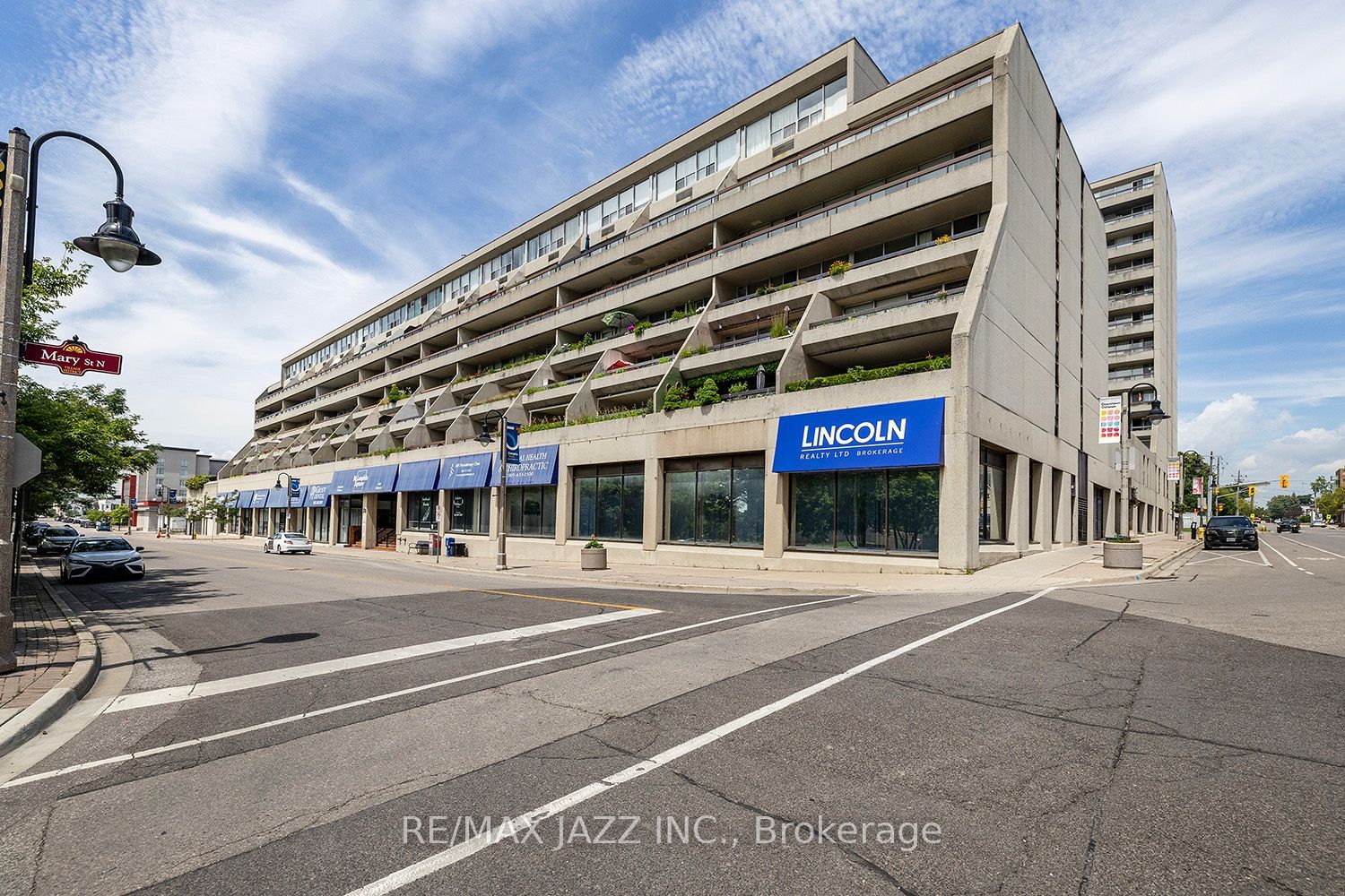 Mclaughlin Square Condos, Oshawa, Toronto