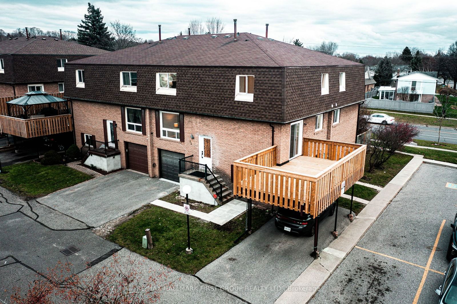 966 Adelaide Ave Townhomes, Oshawa, Toronto