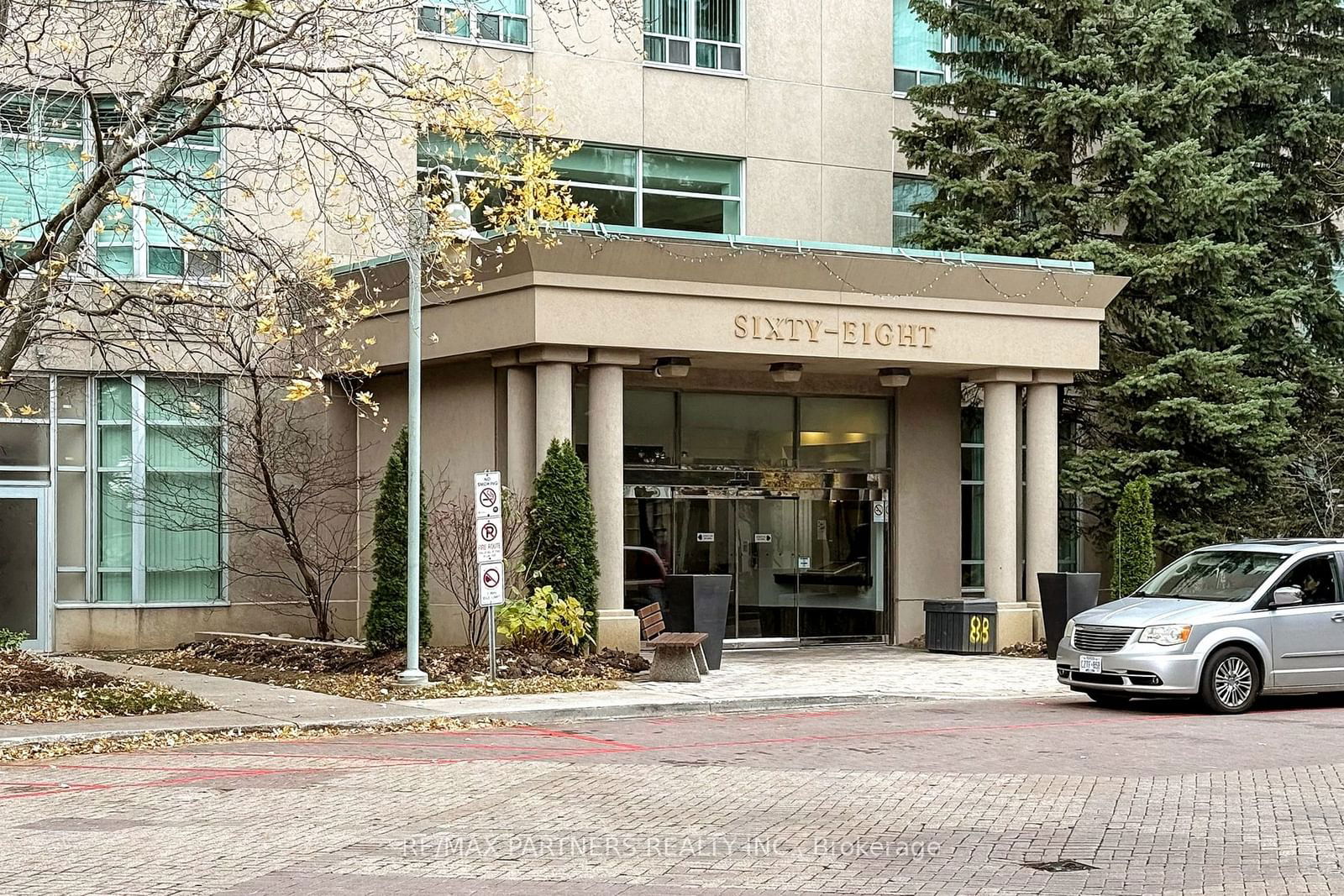 68 Corporate Dr, unit 1736 for sale