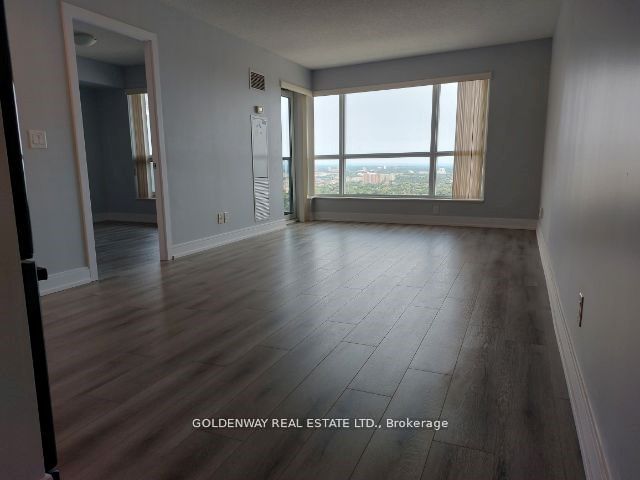 125 Village Green Sq S, unit 3801 for rent