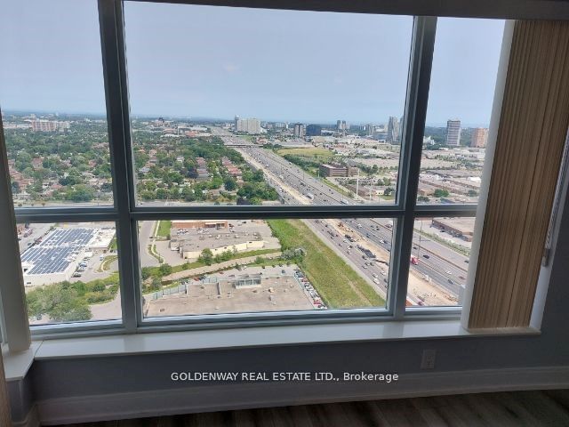 125 Village Green Sq S, unit 3801 for rent