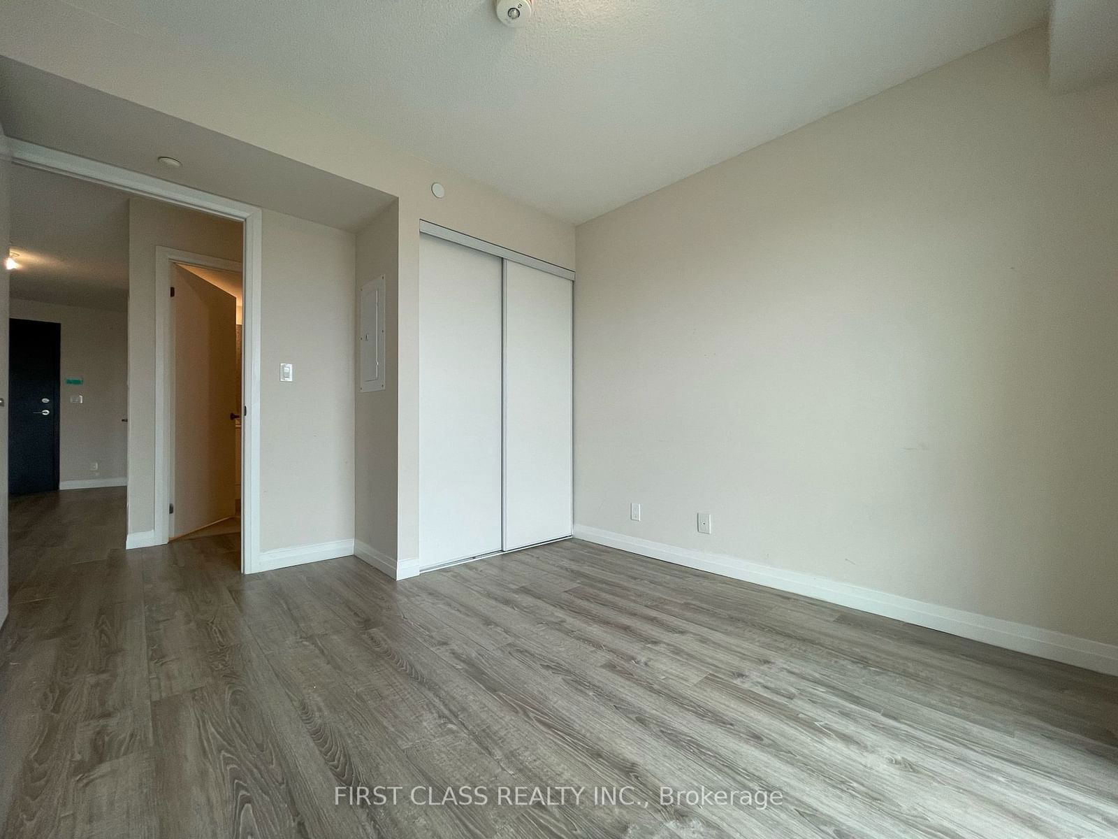 2150 Lawrence Ave E, unit 1801 for rent