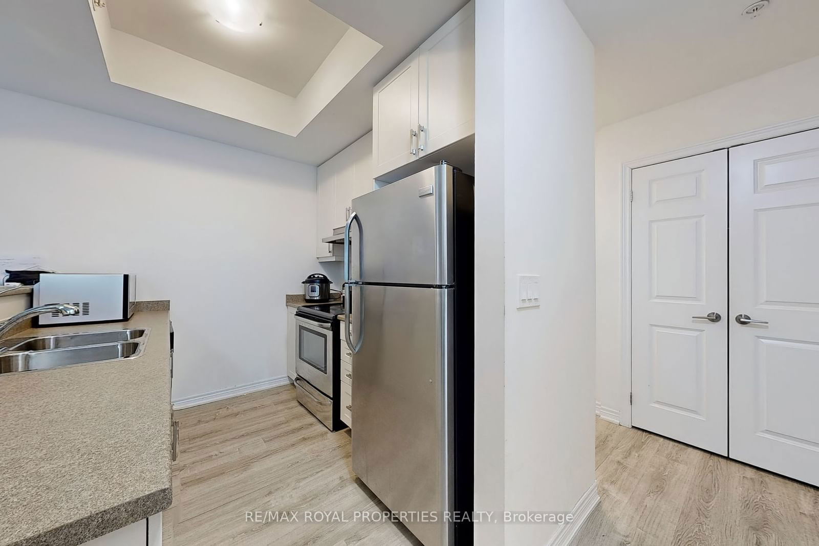 650 Gordon St, unit 112 for sale