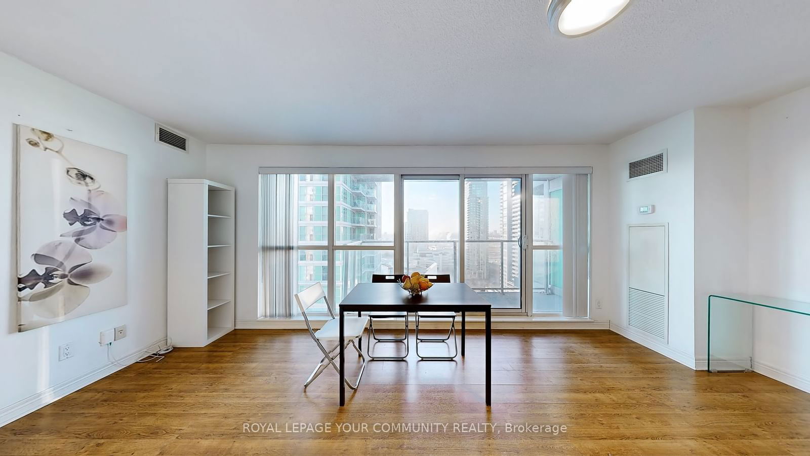 70 Town Centre Crt, unit 1907 for rent