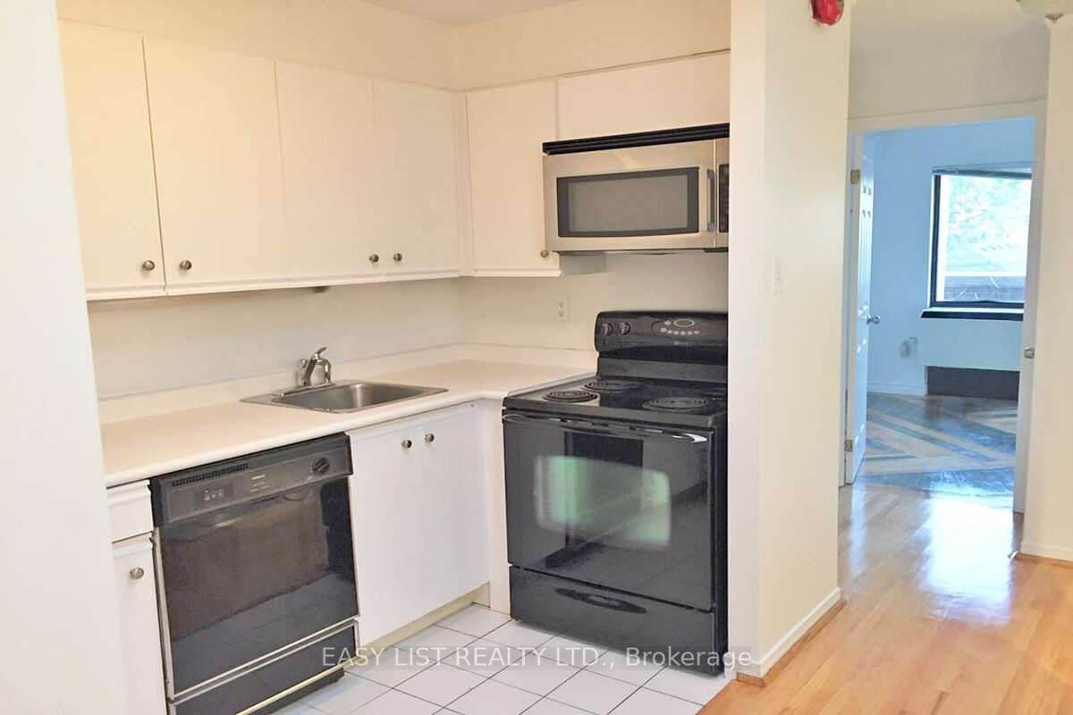 2112 Queen St E, unit 25 for rent