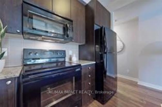 181 Village Green Sq, unit 1211 for rent