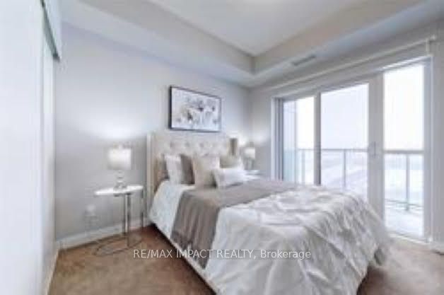 181 Village Green Sq, unit 1211 for rent