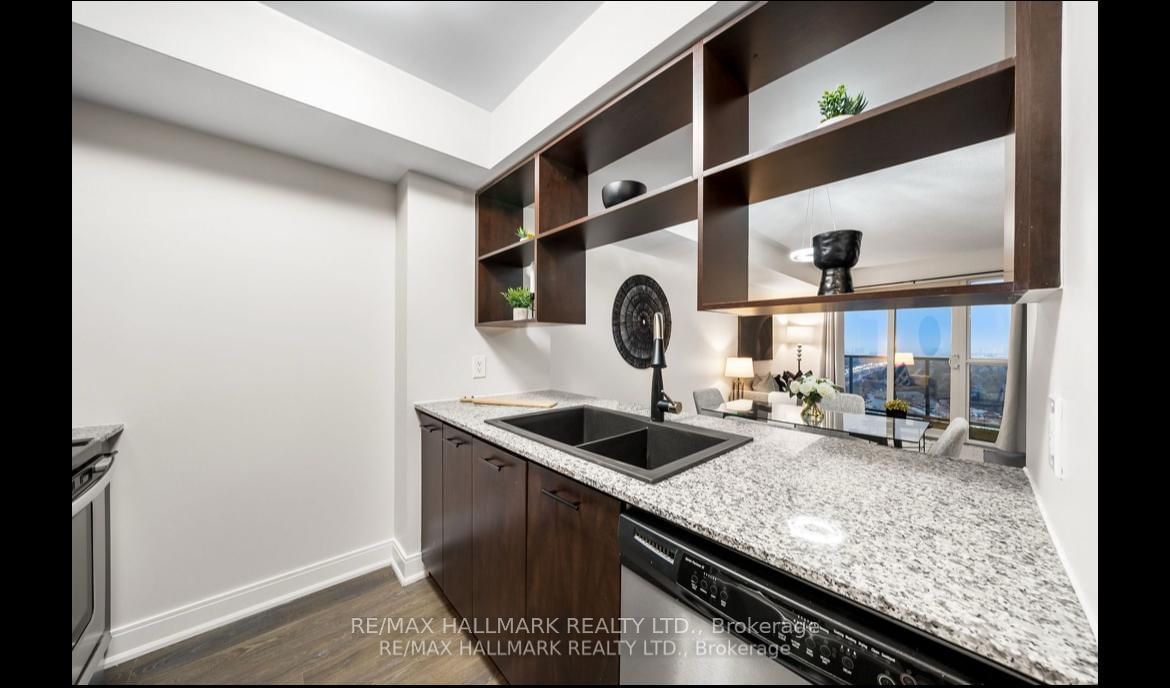 125 Village Green Sq, unit 3208 for rent