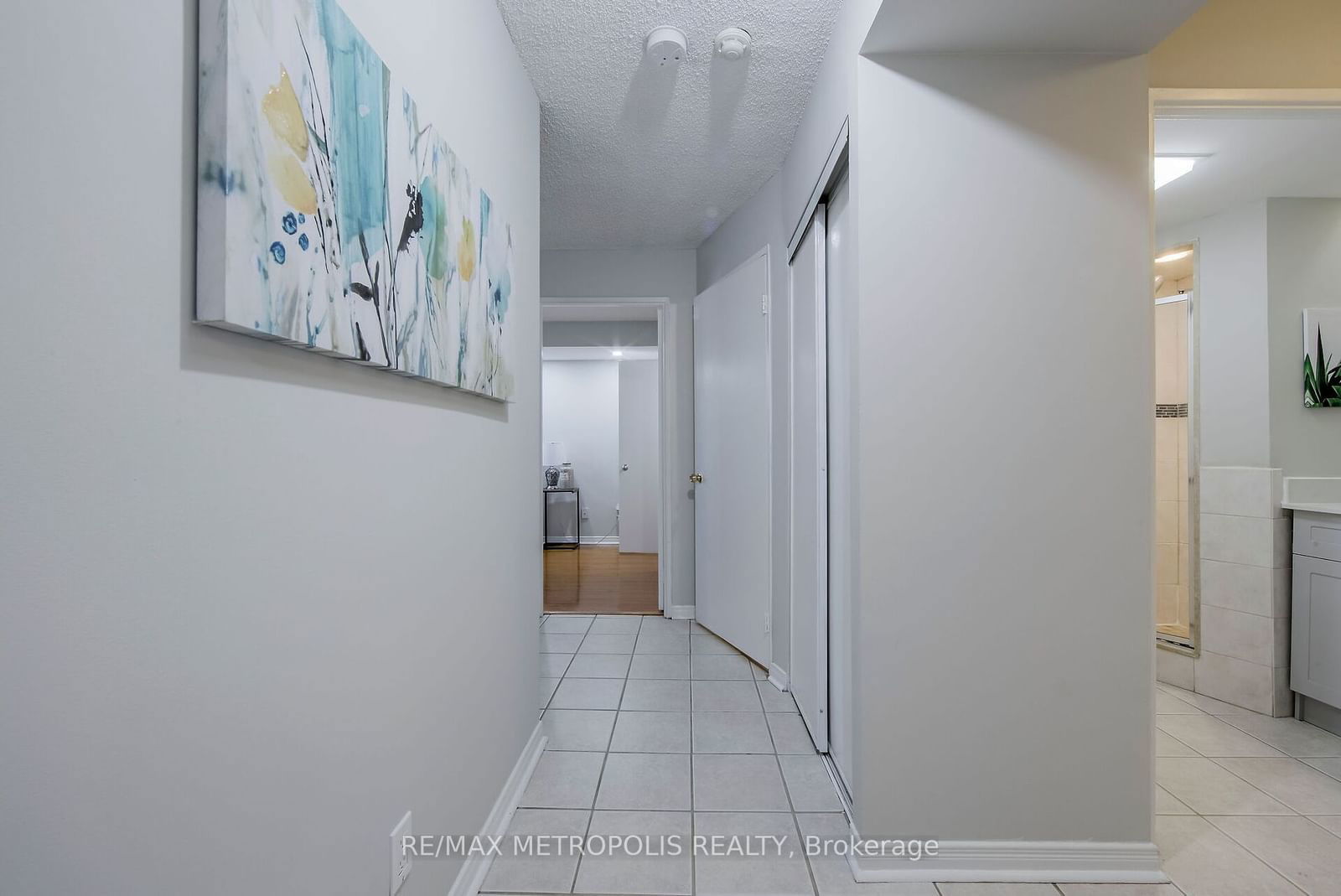 2460 Eglinton Ave E, unit 414 for rent