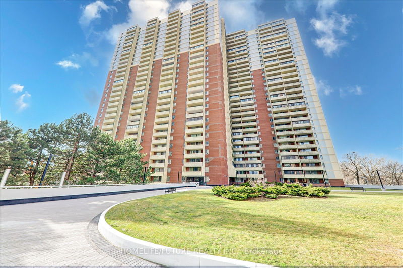 1 Massey Sq, unit 914 for sale