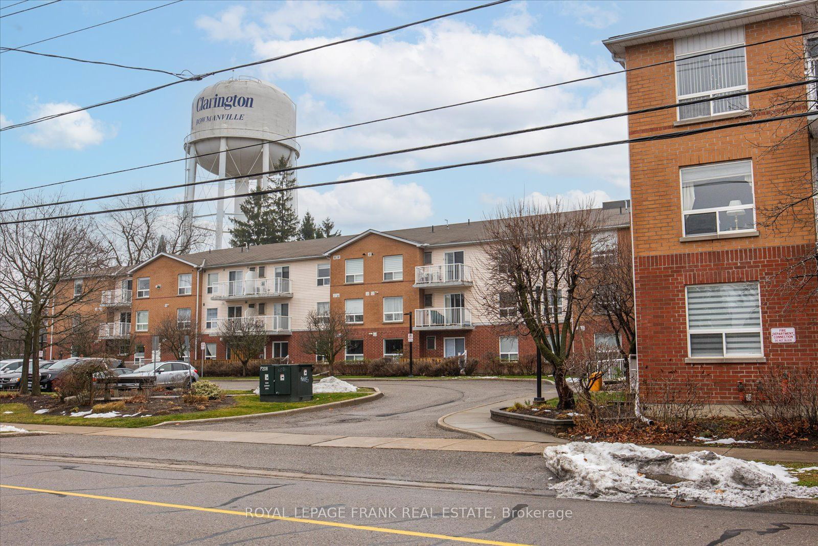 The Town & Country Condos, Clarington, Toronto