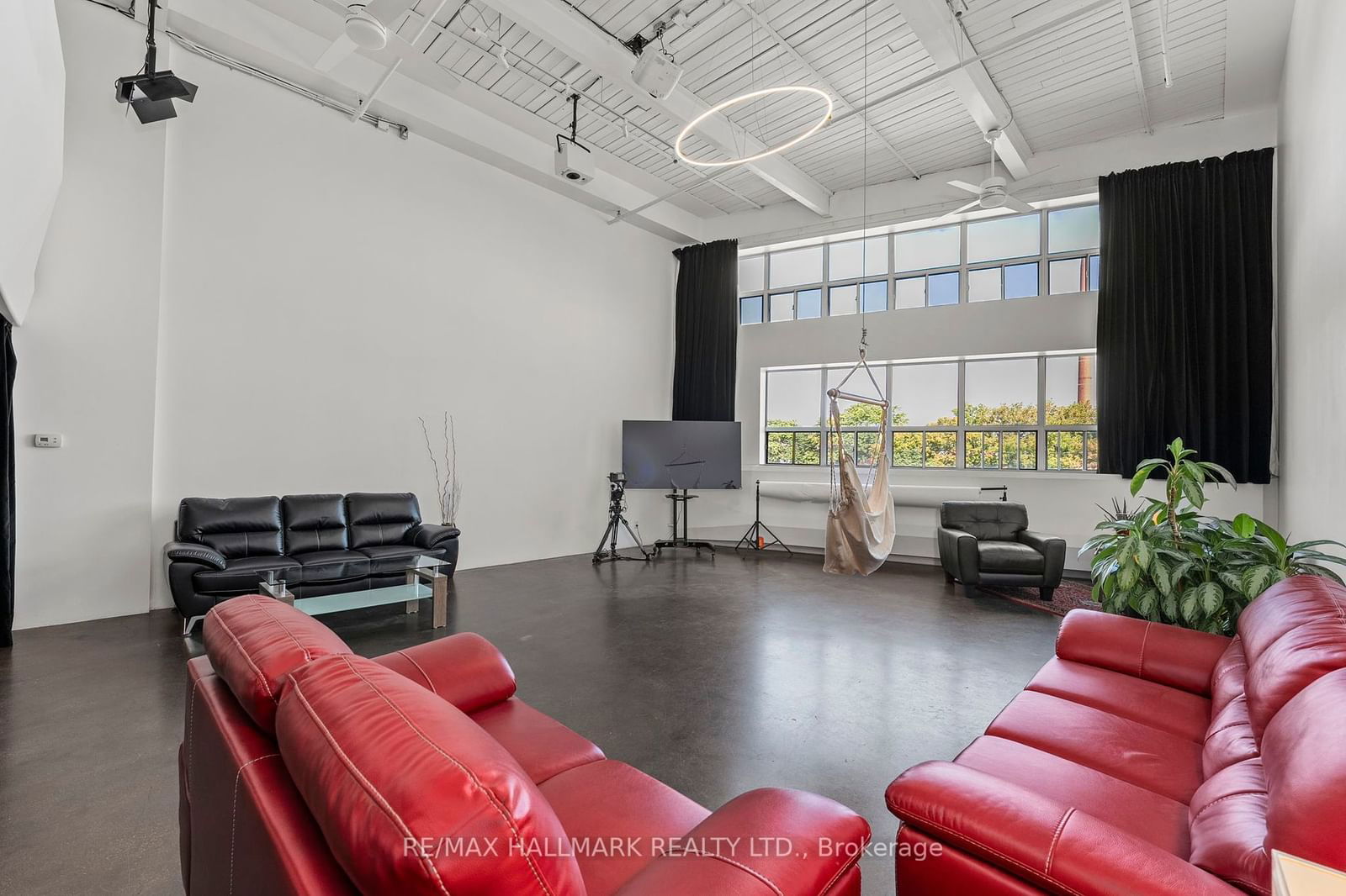 1173 Dundas St E, unit 226 for rent