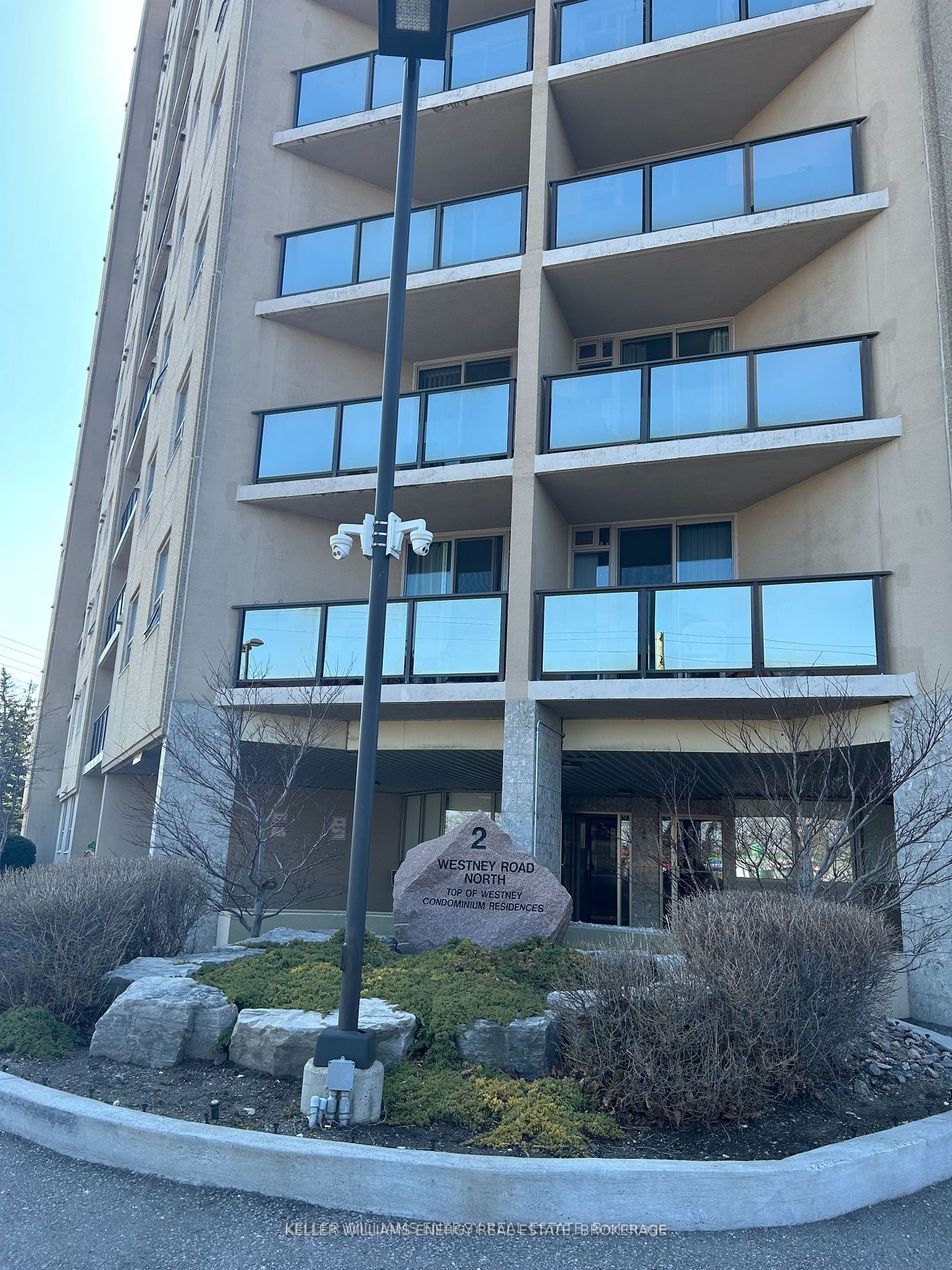 2 Westney Rd, unit 310 for rent