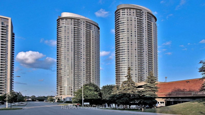 125 Village Green Sq, unit 2212 for sale