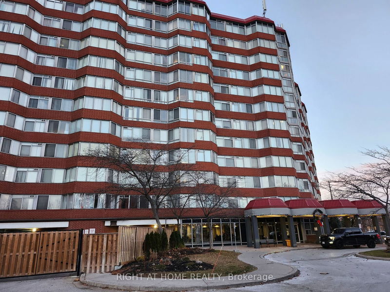 11753 Sheppard Ave E, unit 920 for rent