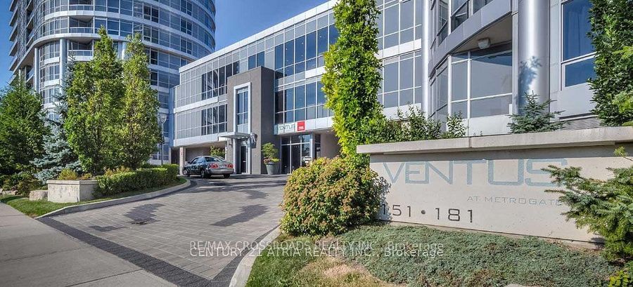 151 Village Green Sq, unit 1102 for rent