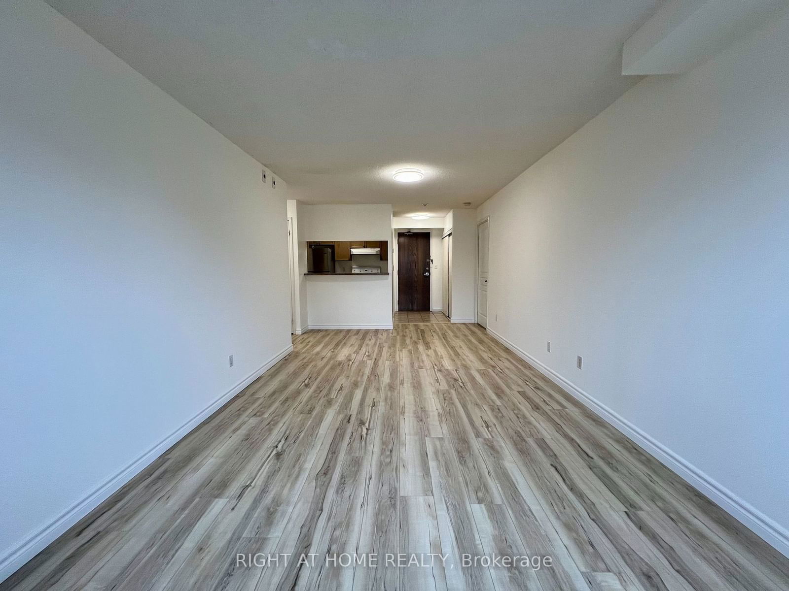 1797 Queen St E, unit 305 for rent