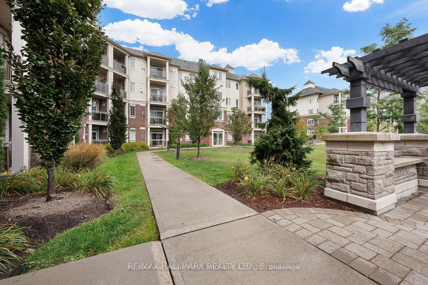 84 Aspen Springs Dr, unit 103 for rent