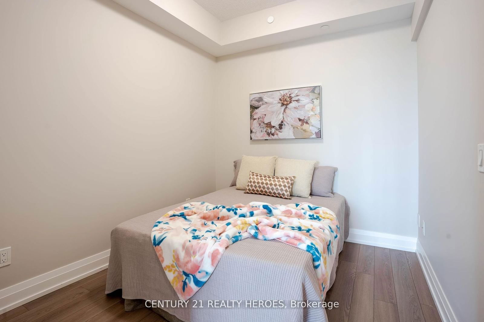 3121 Sheppard Ave E, unit 308 for sale