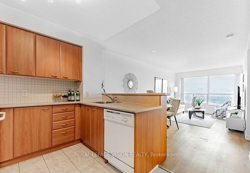 38 Lee Centre Dr, unit 3308 for rent