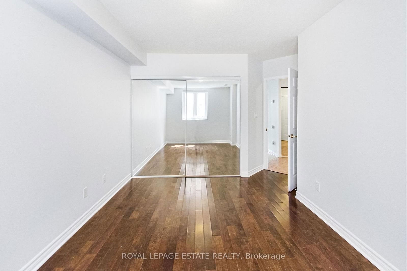 2365 Queen St E, unit 202 for rent