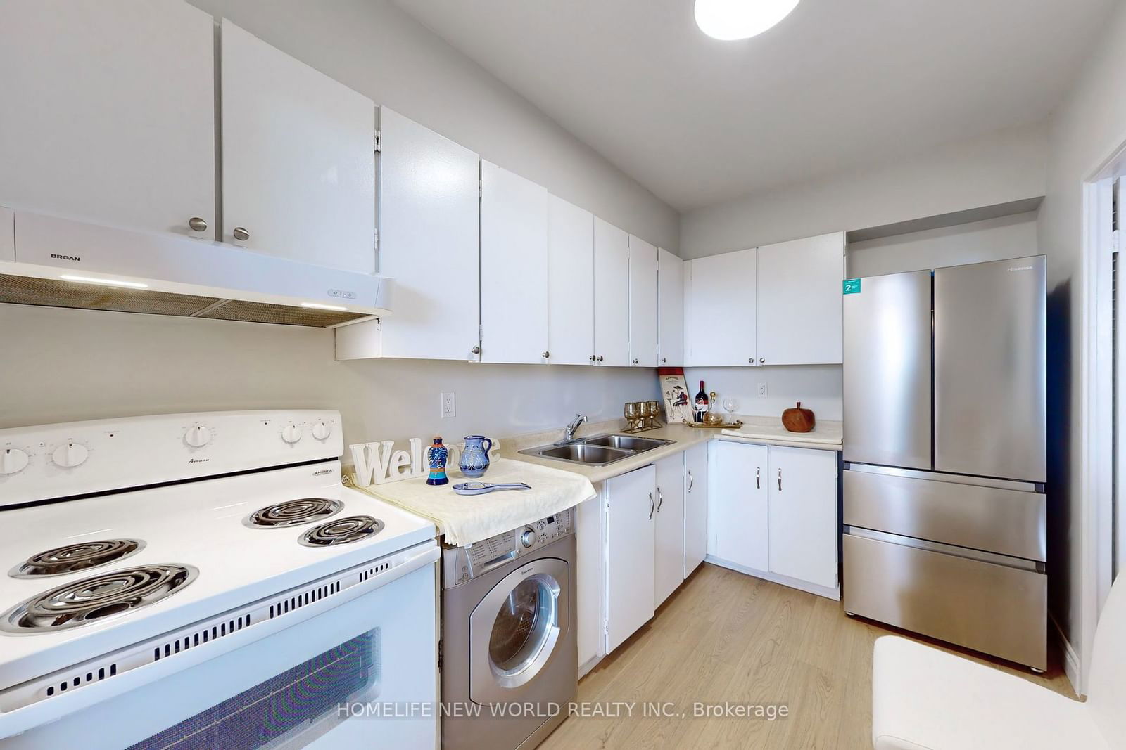 5 Massey Sq, unit 1817 for sale