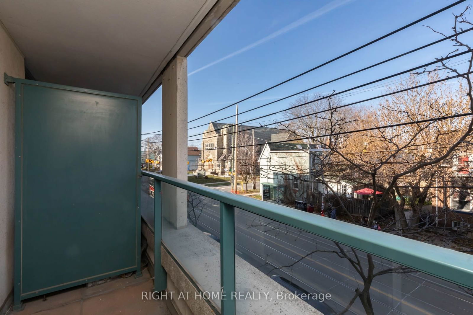 1797 Queen St E, unit 207 for rent