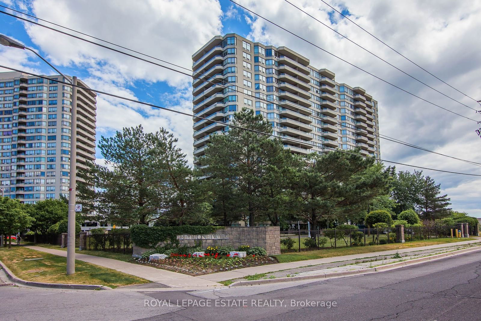 1 Greystone Walk Condos, Scarborough, Toronto