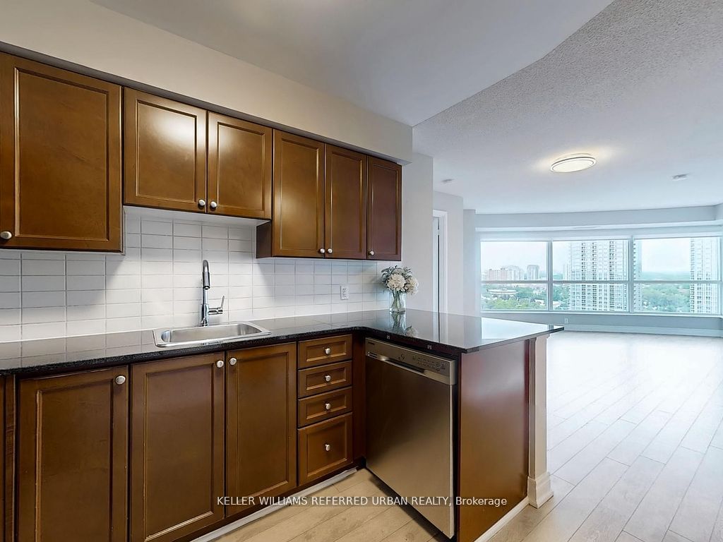 125 Village Green Sq, unit 1609 for rent