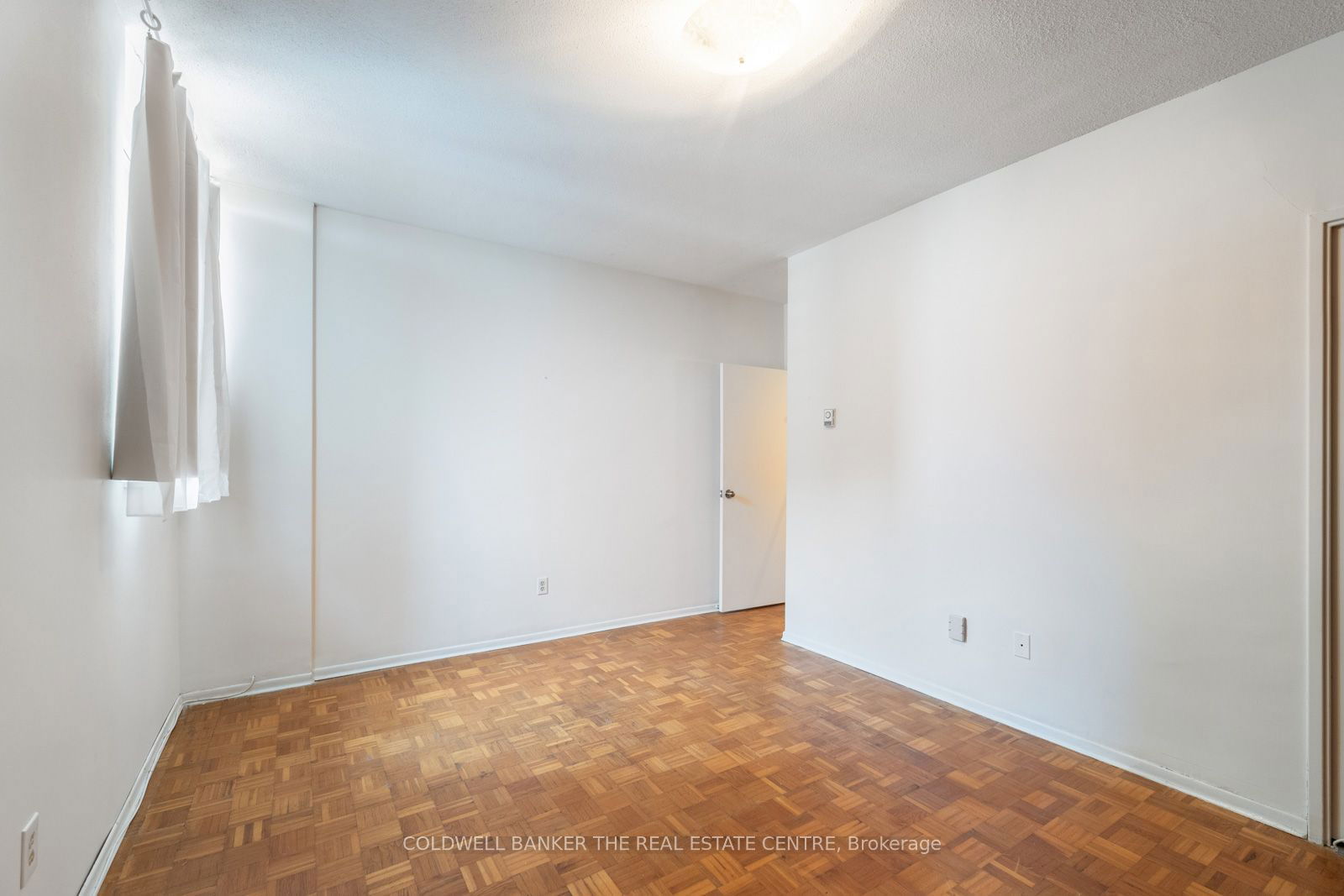 1 Massey Sq, unit 15 for sale