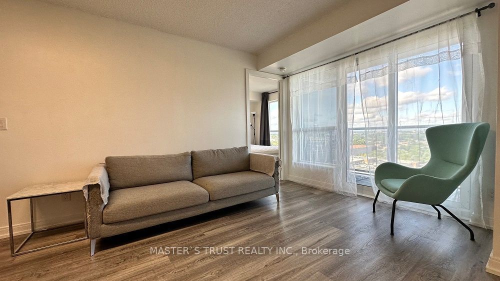 151 Village Green Sq, unit 1601 for rent