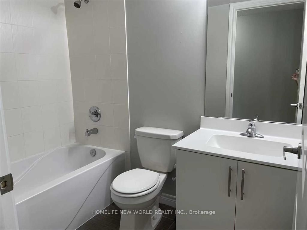 50 Town centre Crt, unit 1602 for rent