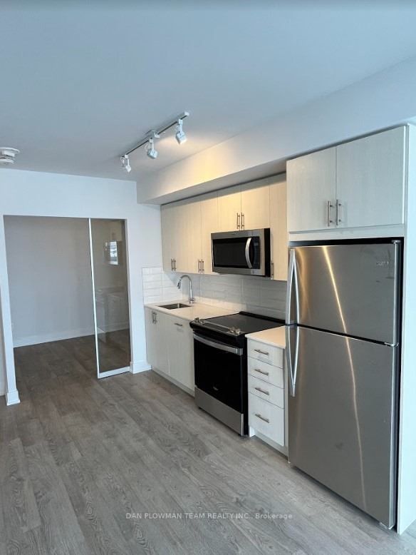 2550 Simcoe St N, unit 508 for rent