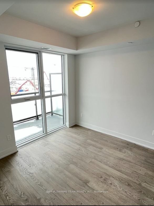 2550 Simcoe St N, unit 508 for rent