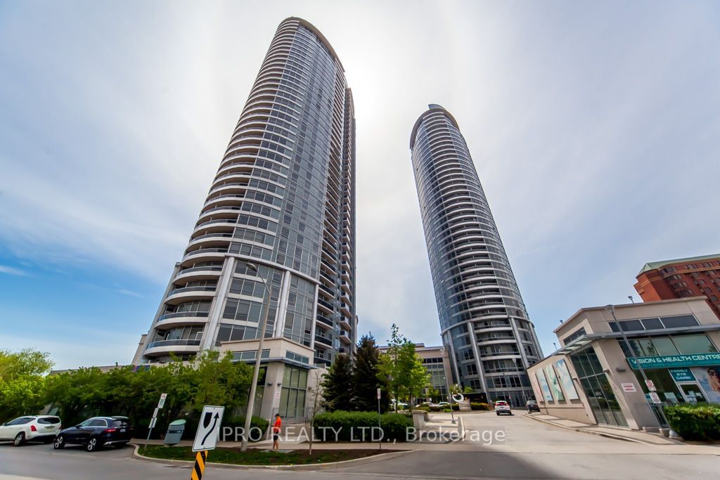 125 Village Green Sq, unit 2712 for rent