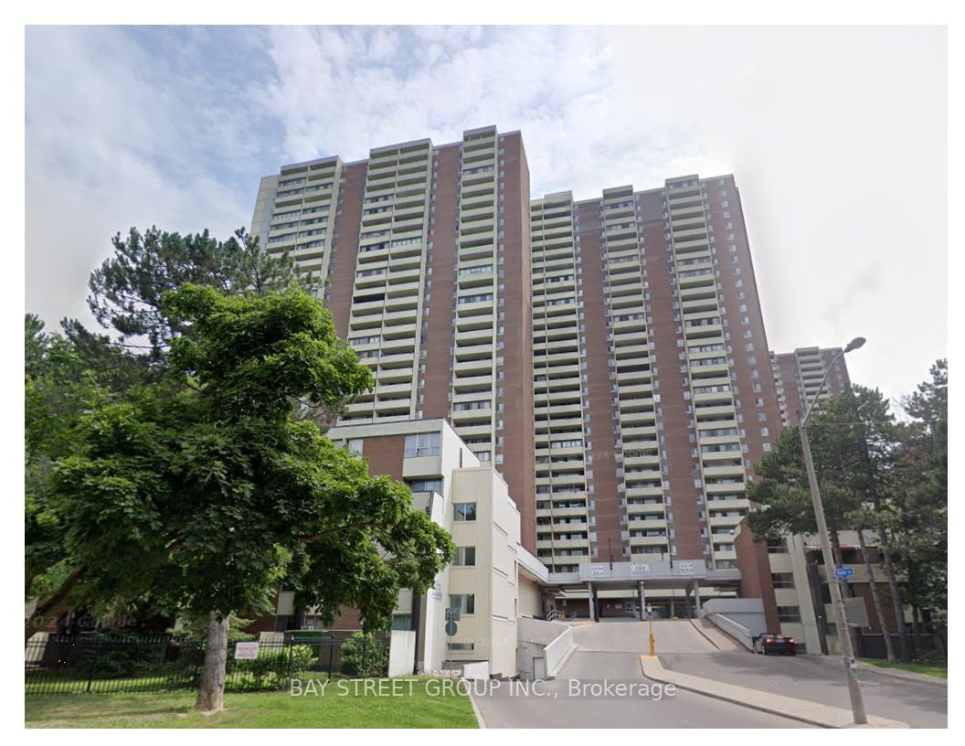 1 Massey Sq, unit 1211 for rent