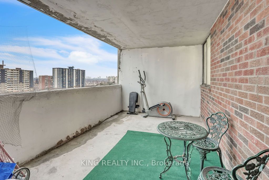 3380 Eglinton Ave E, unit 1412 for sale