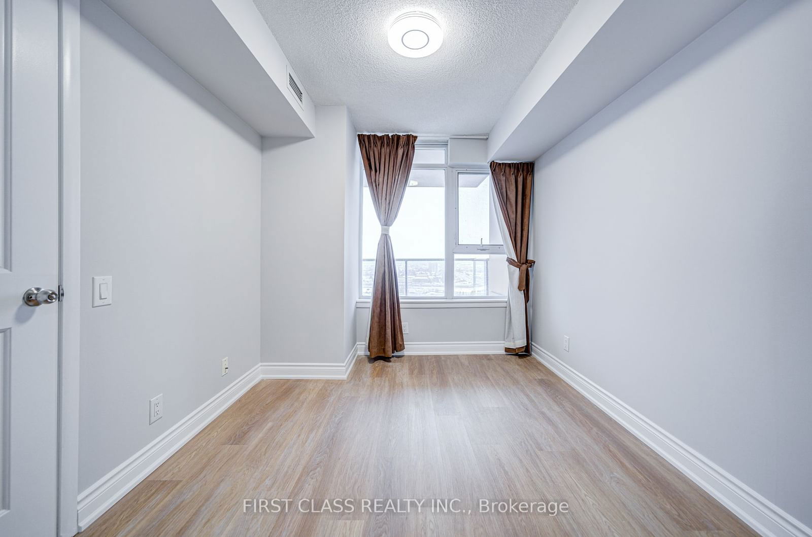 25 Town Centre Crt, unit 3001 for rent