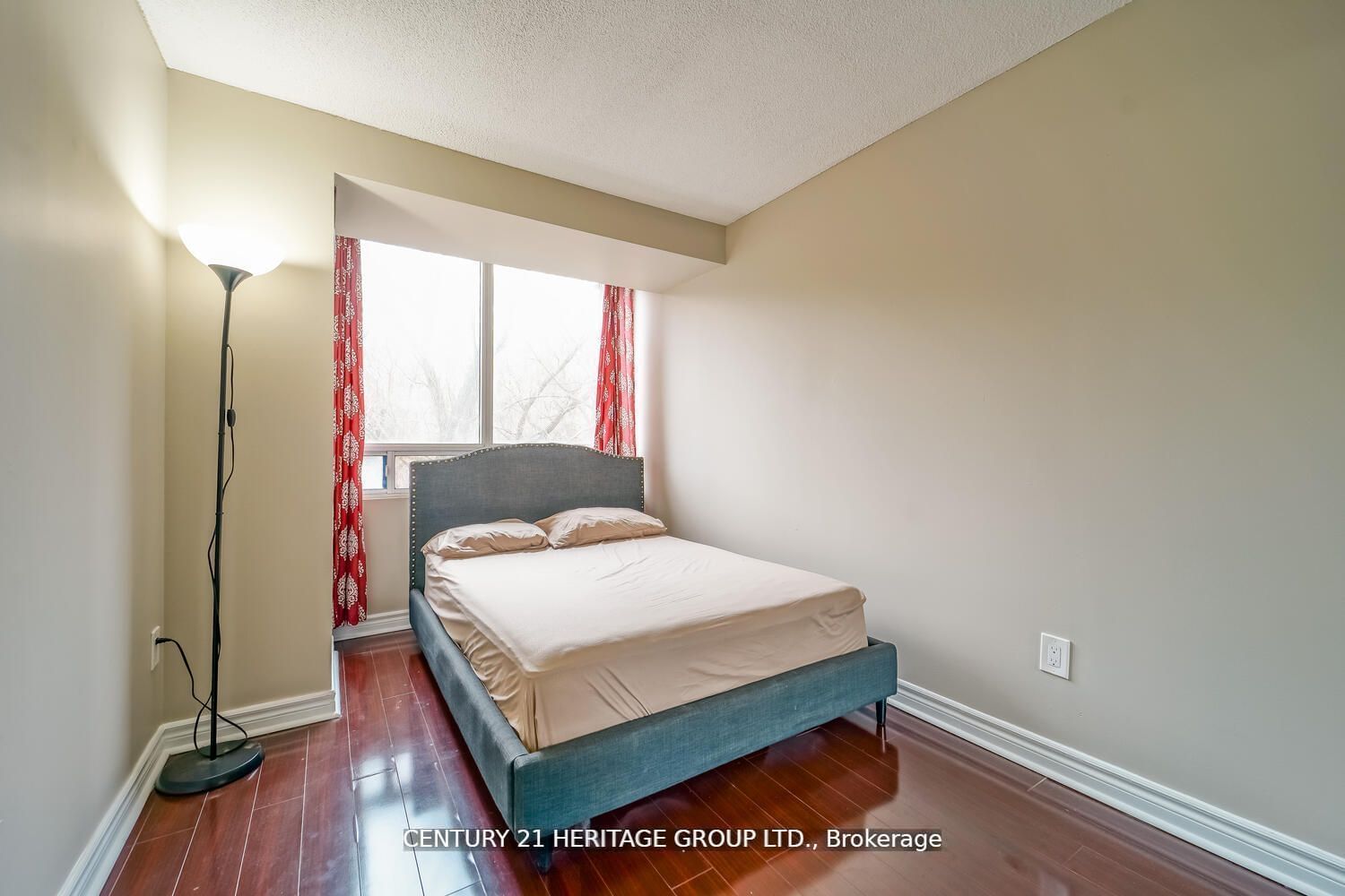 3050 Ellesmere Rd, unit 311 for rent