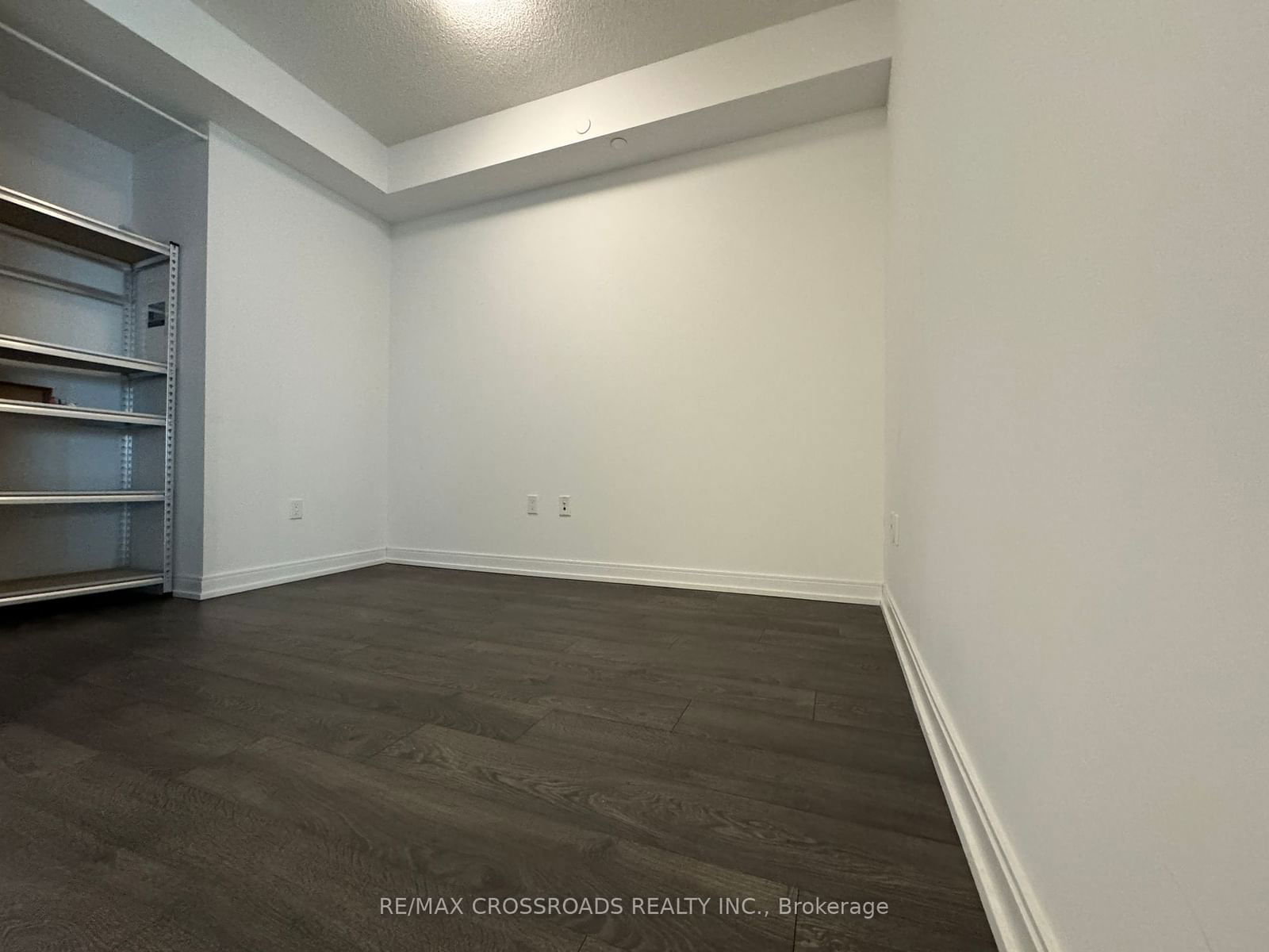 275 Village Green Sq, unit 3024 for rent