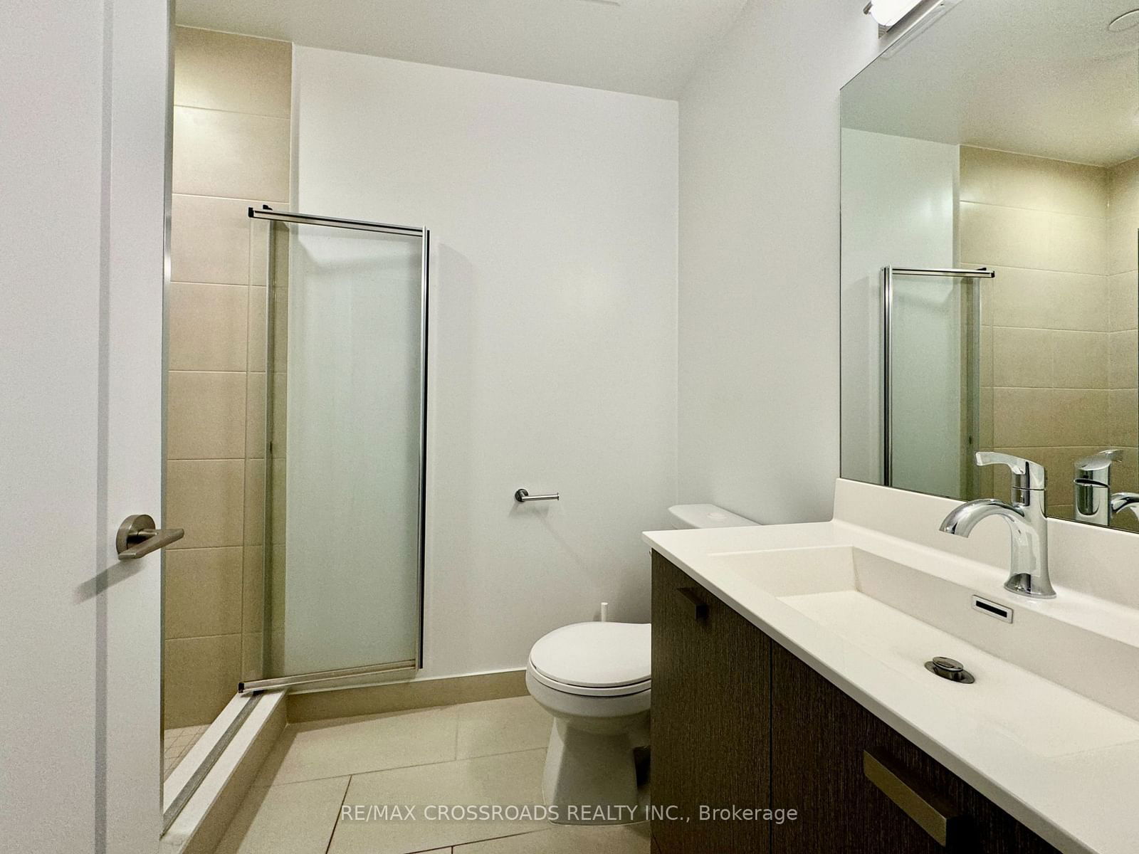 275 Village Green Sq, unit 3024 for rent