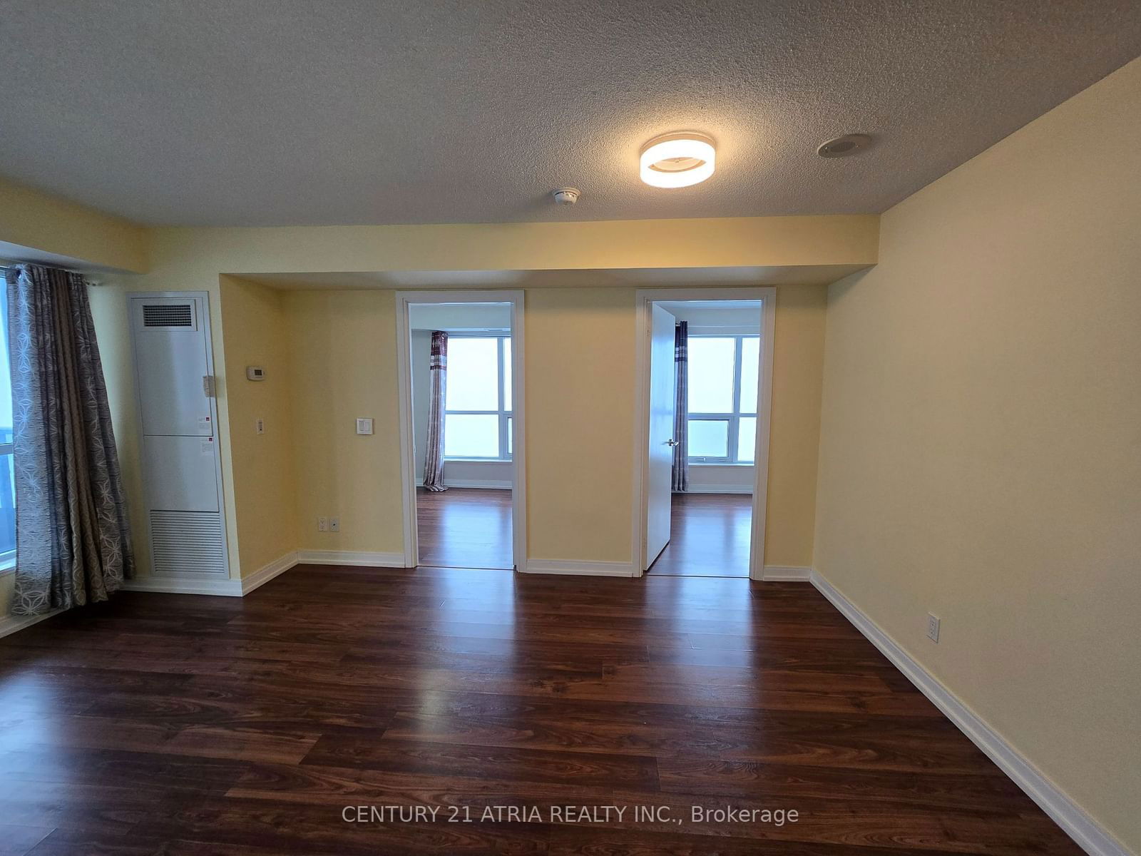 181 Village Green Sq, unit 2620 for rent