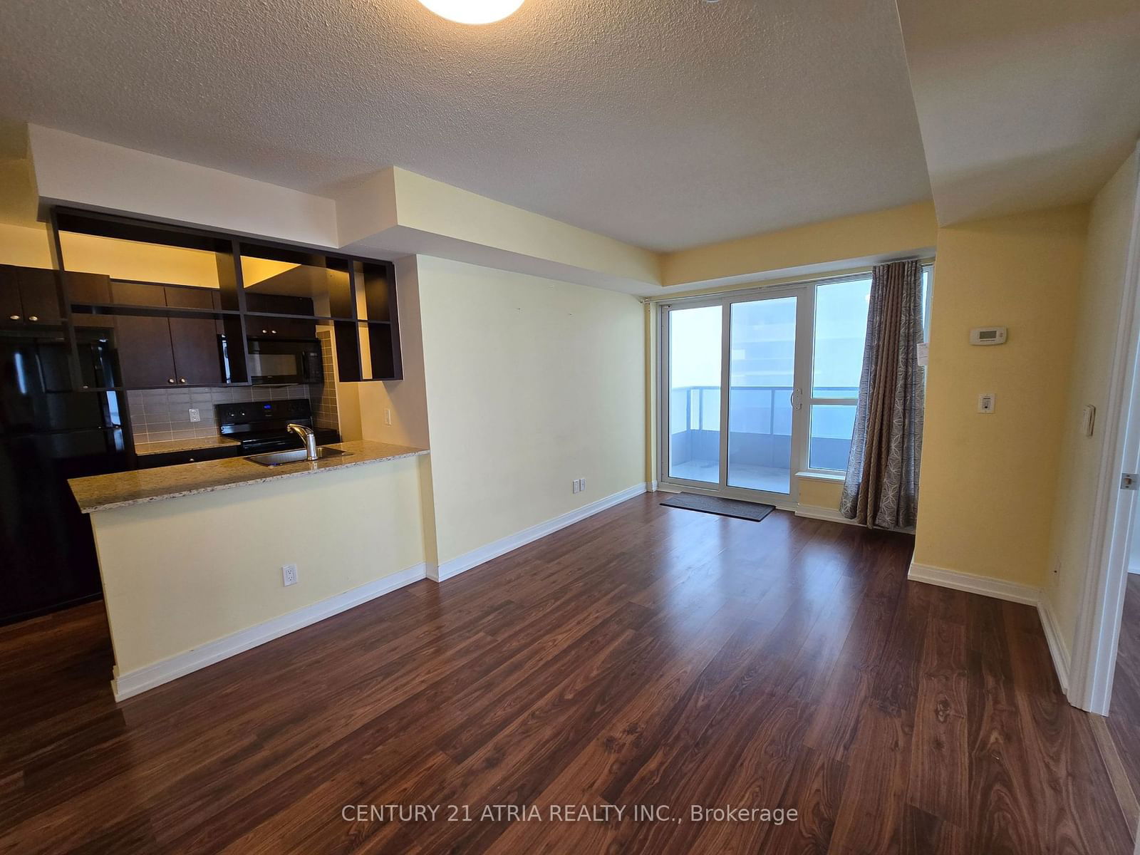 181 Village Green Sq, unit 2620 for rent