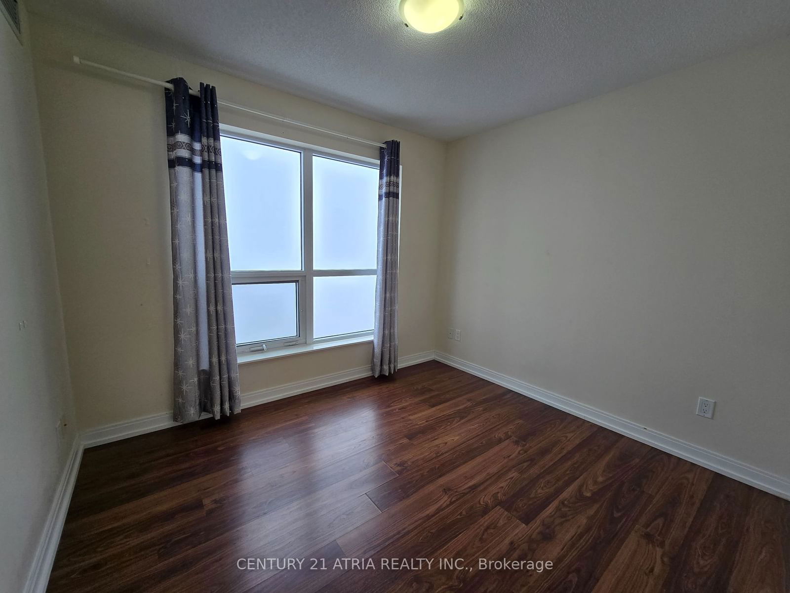 181 Village Green Sq, unit 2620 for rent